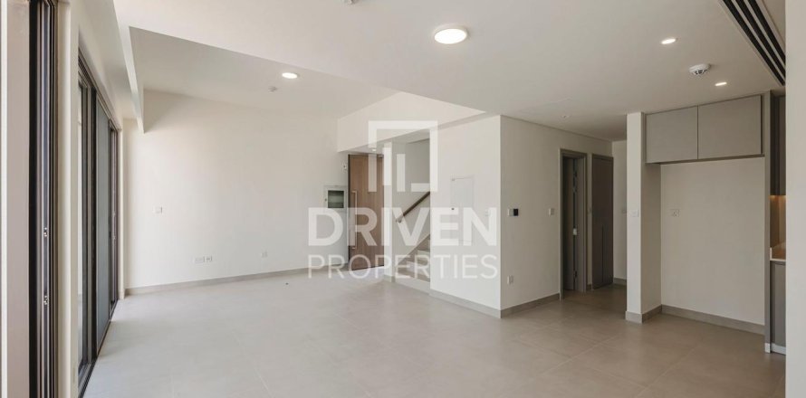Villa in The Valley, Dubai 3 bedrooms, 174.01 sq.m. № 138375