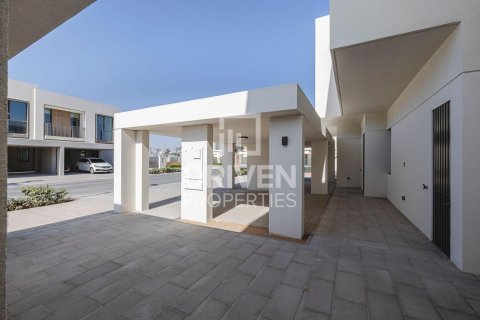 Villa in The Valley, Dubai 3 bedrooms, 174.01 sq.m. № 138375 - photo 15