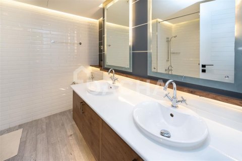 Apartamento en Dubai Marina, Dubai, 3 dormitorios, 204.8 m², № 6851 - foto 23