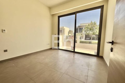 Снять в аренду виллу в Дубай Хилс Эстейт, Дубай: 4 спальни, 672м², № 22007 - фото 6