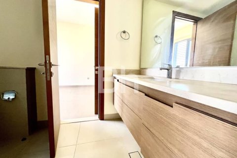 Снять в аренду виллу в Дубай Хилс Эстейт, Дубай: 4 спальни, 672м², № 22007 - фото 10