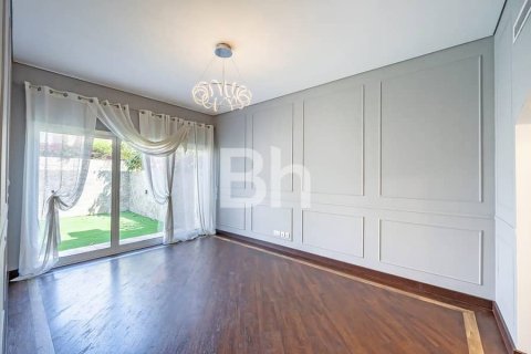 Villa en The Lakes, Dubai, 4 dormitorios, 264 m², № 22004 - foto 6