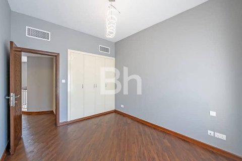Villa en The Lakes, Dubai, 4 dormitorios, 264 m², № 22004 - foto 11