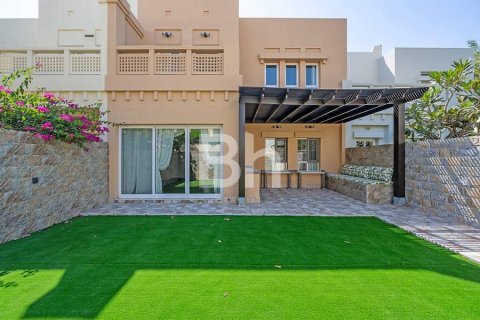 Villa en The Lakes, Dubai, 4 dormitorios, 264 m², № 22004 - foto 29