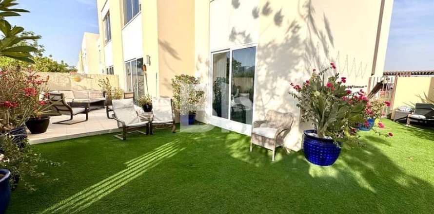Apartamento en Dubai South (Dubai World Central), Dubai, 3 dormitorios, 274 m², № 22008