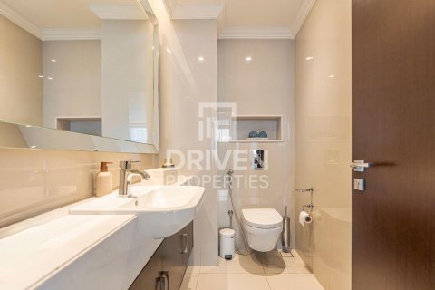 Apartamento en The Address Residence Fountain Views, Downtown Dubai (Downtown Burj Dubai), Dubai, 3 dormitorios, 202.71 m², № 128147 - foto 16