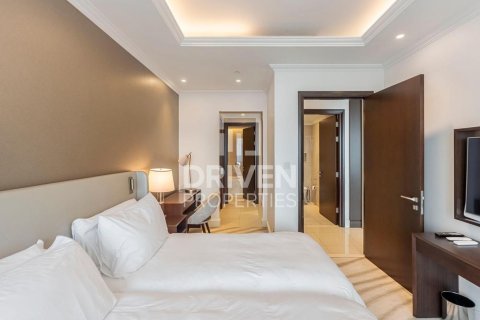 Apartamento en The Address Residence Fountain Views, Downtown Dubai (Downtown Burj Dubai), Dubai, 3 dormitorios, 202.71 m², № 128147 - foto 9