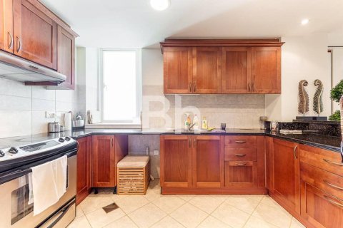 Apartment in Dubai Marina, Dubai 4 bedrooms, 270 sq.m. № 25039 - photo 12