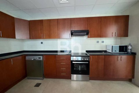 Apartment in Dubai Marina, Dubai 2 bedrooms, 164 sq.m. № 25036 - photo 13