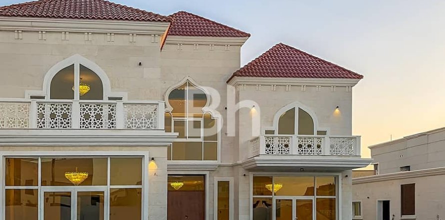 Вилла в Аль-Хаваниже, Дубай, 5 спален, 1398м², № 21109