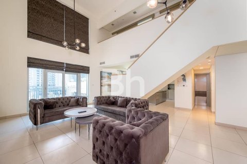 Apartment in Downtown Dubai (Downtown Burj Dubai), Dubai 2 bedrooms, 150 sq.m. № 21110 - photo 2