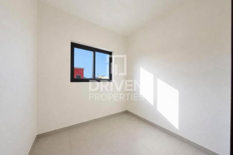 Townhouse in Damac Lagoons, Dubai 5 bedrooms, 219.62 sq.m. № 140743 - photo 6