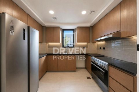 Townhouse in Damac Lagoons, Dubai 5 bedrooms, 219.62 sq.m. № 140743 - photo 14