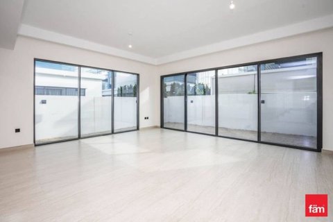 Villa en Dubai, 5 dormitorios, 219.6 m², № 111871 - foto 4