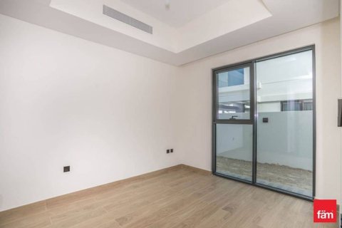 Villa en Dubai, 5 dormitorios, 219.6 m², № 111871 - foto 3