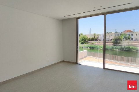 Villa in Jumeirah Park, Dubai 5 bedrooms, 707.9 sq.m. № 111836 - photo 16