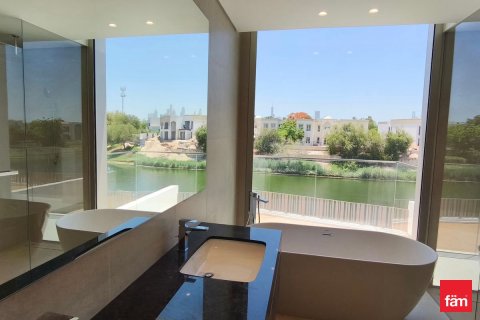 Villa in Jumeirah Park, Dubai 5 bedrooms, 707.9 sq.m. № 111836 - photo 6