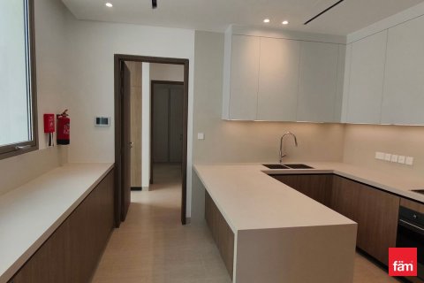 Villa in Jumeirah Park, Dubai 5 bedrooms, 707.9 sq.m. № 111836 - photo 8