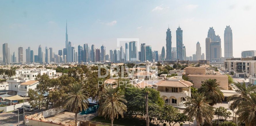 Apartamento en Al Wasl, Dubai, 1 dormitorio, 87.14 m², № 126208