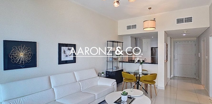 Квартира в Damac Heights, Дубай Марина, Дубай, 1 спальня, 79м², № 49166