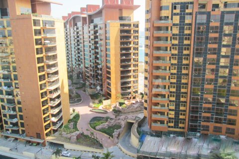Купить квартиру в Marina Residences 1, Пальма Джумейра, Дубай: 2 спальни, 165.2м², № 30500 - фото 9