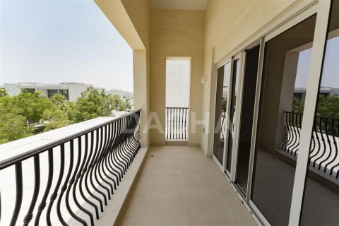Villa à Dubai, 4 chambres, 617.8 m², № 7029 - photo 23
