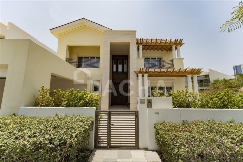 Villa à Dubai, 4 chambres, 617.8 m², № 7029 - photo 29