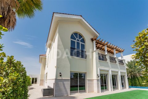 Villa en Dubai, 5 dormitorios, 706.1 m², № 7028 - foto 22