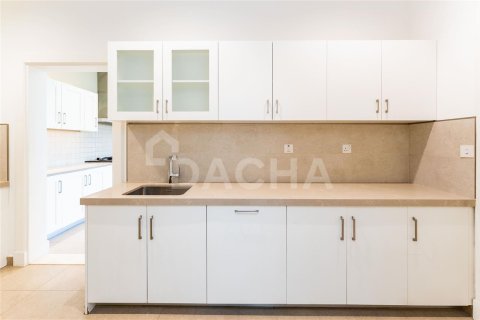 Villa en Dubai, 5 dormitorios, 706.1 m², № 7028 - foto 5