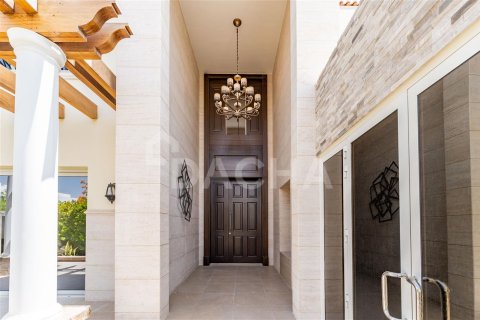 Villa en Dubai, 5 dormitorios, 706.1 m², № 7028 - foto 25