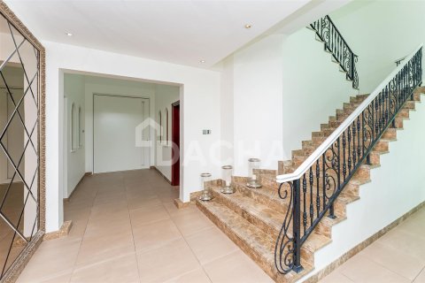 Villa en Dubai, 4 dormitorios, 501.7 m², № 7030 - foto 9