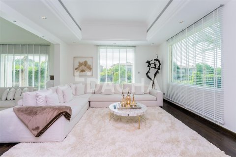 Villa en Dubai, 4 dormitorios, 501.7 m², № 7030 - foto 3