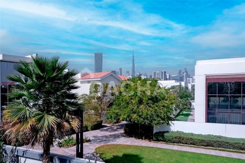 Villa en Dubai, 4 dormitorios, 622.4 m², № 7044 - foto 8