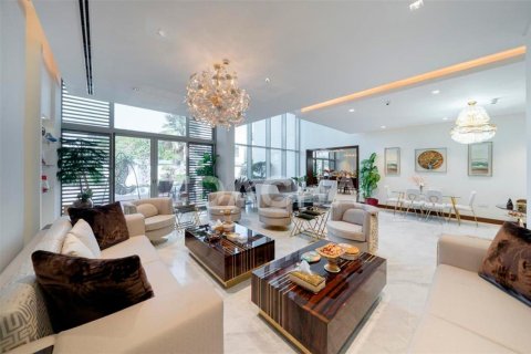 Villa en Dubai, 4 dormitorios, 622.4 m², № 7044 - foto 2