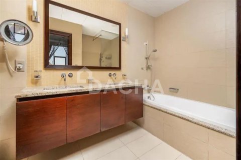 Apartment in Palm Jumeirah, Dubai 2 bedrooms, 163.1 sq.m. № 6894 - photo 8