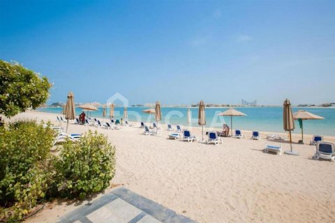 Apartment in Palm Jumeirah, Dubai 2 bedrooms, 163.1 sq.m. № 6894 - photo 12