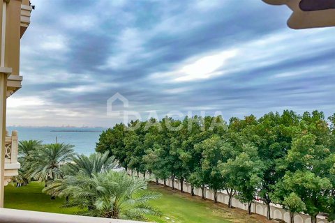 Apartment in Palm Jumeirah, Dubai 2 bedrooms, 163.1 sq.m. № 6894 - photo 1