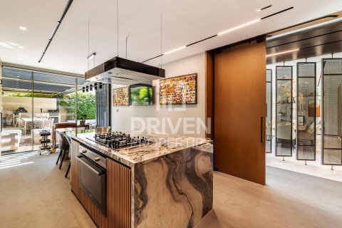 Villa en Al Barsha South, Al Barsha, Dubai, 4 dormitorios, 452 m², № 86755 - foto 17