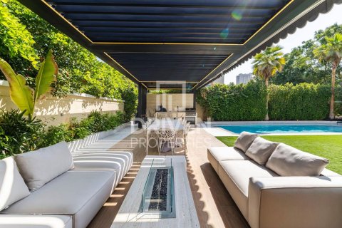 Villa en Al Barsha South, Al Barsha, Dubai, 4 dormitorios, 452 m², № 86755 - foto 21