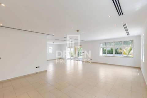Villa en Jumeirah Park, Dubai, 4 dormitorios, 471 m², № 86754 - foto 8