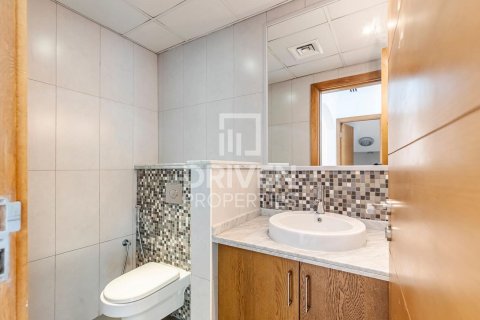 Villa en Jumeirah Park, Dubai, 4 dormitorios, 471 m², № 86754 - foto 25