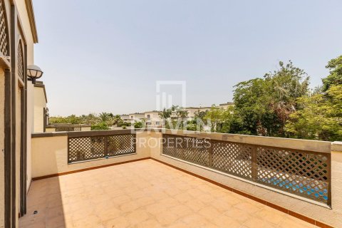 Villa en Jumeirah Park, Dubai, 4 dormitorios, 471 m², № 86754 - foto 27