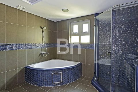 Снять в аренду квартиру в Пальме Джумейре, Дубай: 4 спальни, 449м², № 57414 - фото 2