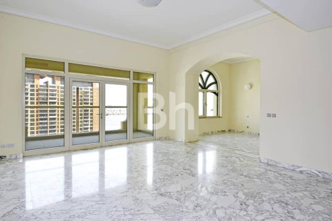 Снять в аренду квартиру в Пальме Джумейре, Дубай: 4 спальни, 449м², № 57414 - фото 4