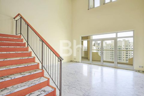 Снять в аренду квартиру в Пальме Джумейре, Дубай: 4 спальни, 449м², № 57414 - фото 10
