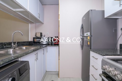 Appartement à Jumeirah Lake Towers, Dubai, 1 chambre, 67.1 m², № 78443 - photo 6