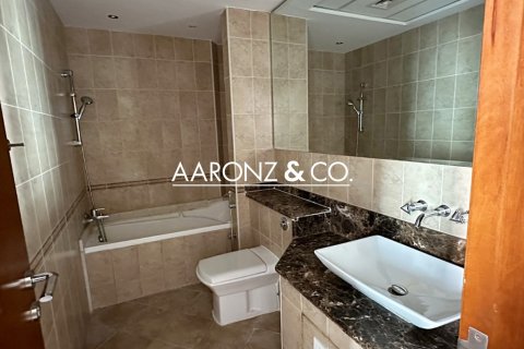 Appartement à Dubai Marina, Dubai, 2 chambres, 160.6 m², № 78444 - photo 11