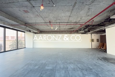 Bureau à Bur Dubai, Dubai, 143.1 m², № 78433 - photo 1