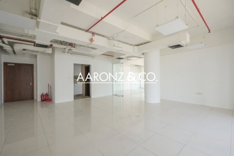 Bureau à Jumeirah Lake Towers, Dubai, 81.7 m², № 78434 - photo 5