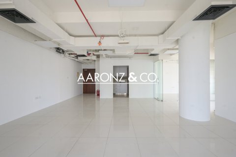 Bureau à Jumeirah Lake Towers, Dubai, 81.7 m², № 78434 - photo 3